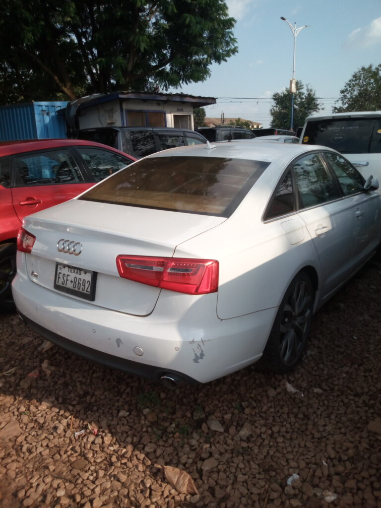 Audi A6 Sedan